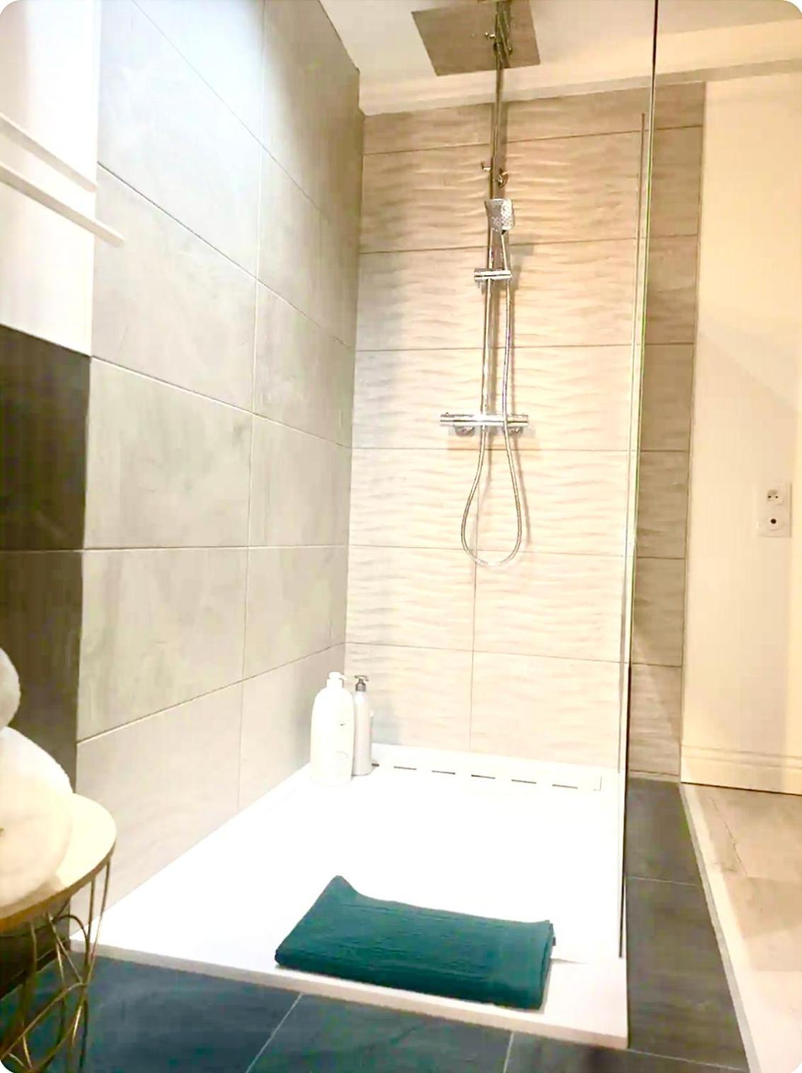 Appart-One Terrasse Jacuzzi Parking Carcasona Exterior foto